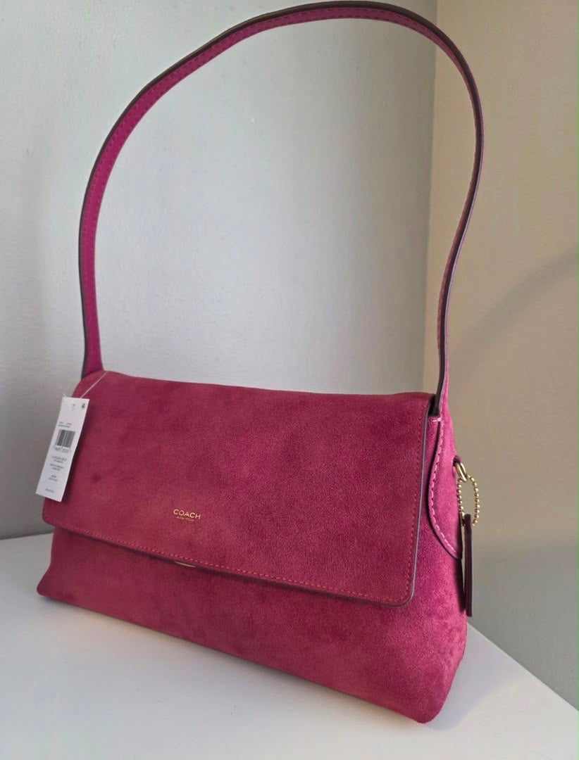The Coach Chelsea Shoulder Bag 30